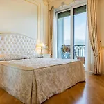 Otel Astoria 4*