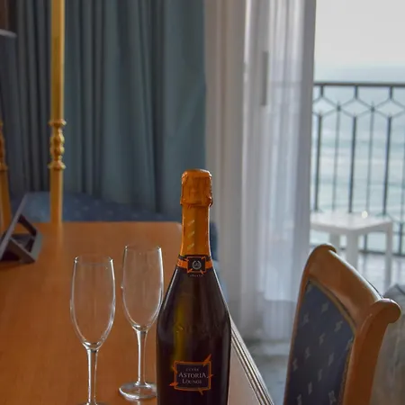 Astoria Готель 4*