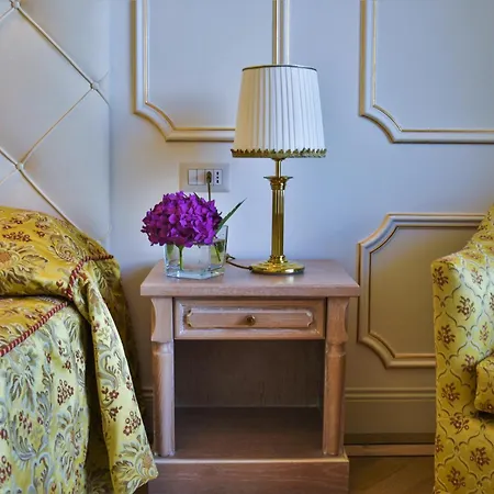 Astoria Готель