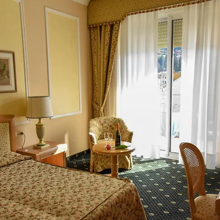 Astoria Готель Стреза