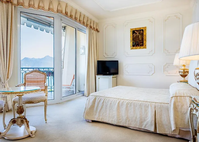 ホテル アストリア