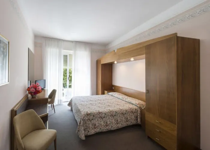 アストリア ホテル ストレーザ