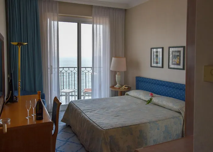 アストリア 4* ストレーザ