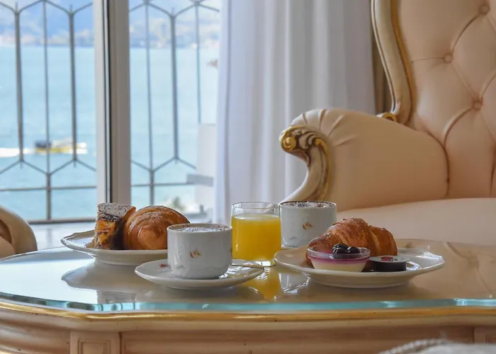 アストリア ストレーザ