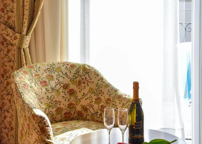 アストリア ホテル 4*