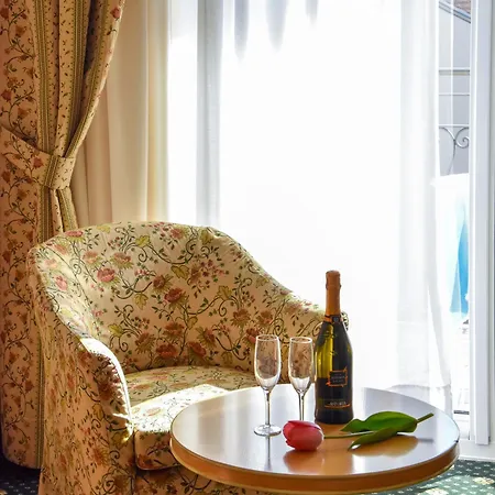 Astoria Szálloda 4*